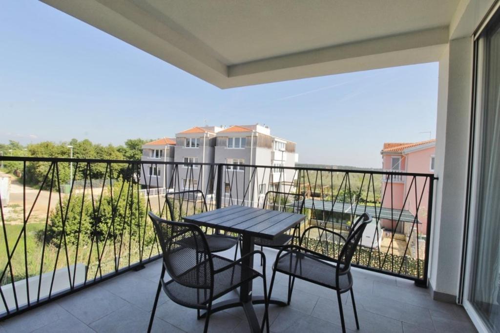 Apartments La Mar Zambratija Exterior photo