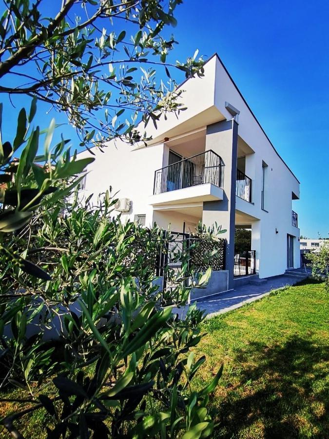 Apartments La Mar Zambratija Exterior photo